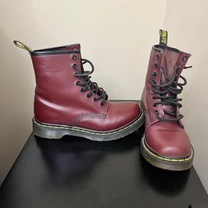 Dr. Martens Women